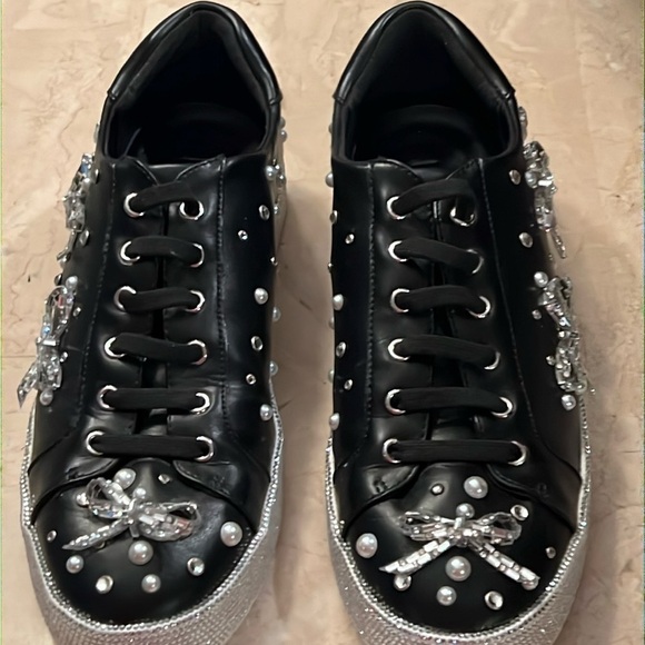 INC LUCA SNEAKERS EMBELISHED WITH CRYSTAL BOWS PEARLS AND RHINESTONE UPP… - Picture 1 of 11